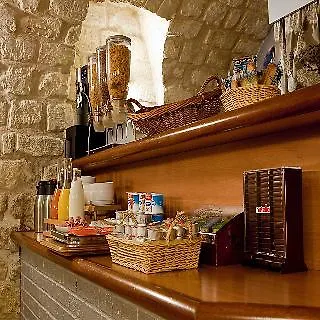 ***  Jean Gabriel Montmartre Hotel Paris France