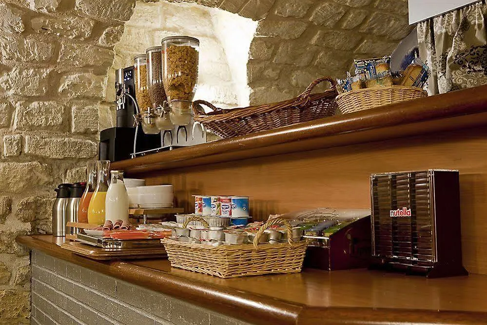 Jean Gabriel Montmartre Hotel Paris France